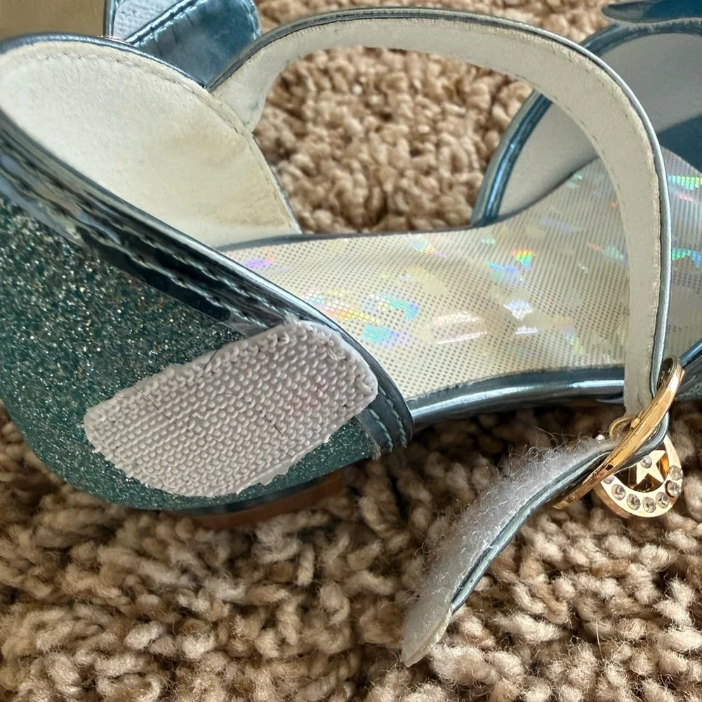 Toddler Girls Blue Glitter Dress Shoes | Bow & Pearl Detail | Size 8 - Picture 3 of 6